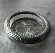 HAMMERED ALUMINUM, CUT GLASS ASHTRAY. BEAUTFUL SUN BURST DESIGN. MID-CENTURY MOD