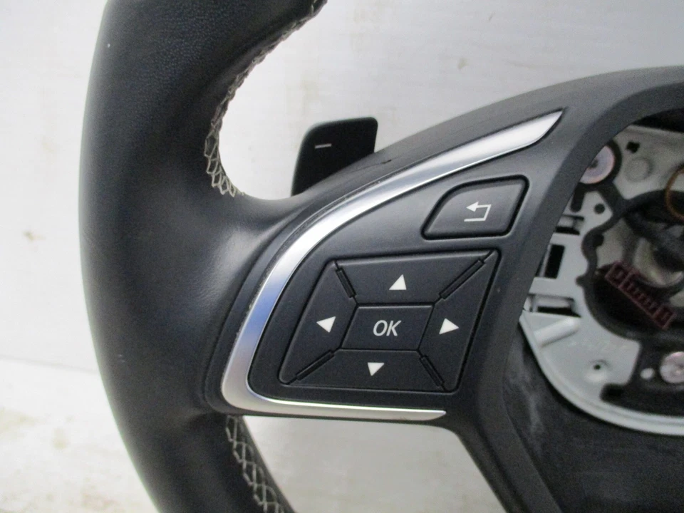 Volante Infiniti QX30 2018 com áudio e controle de cruzeiro fabricante de equipamento original - Imagem 3 de 4