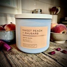 Sweet 🍑 Peach &  Rhubarb White Barn Candle Bath & Body Works 3 Wick -RARE