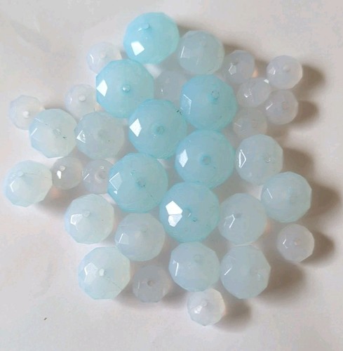 Sky Blue Faceted Graduated Acrylic Beads-total Of 33