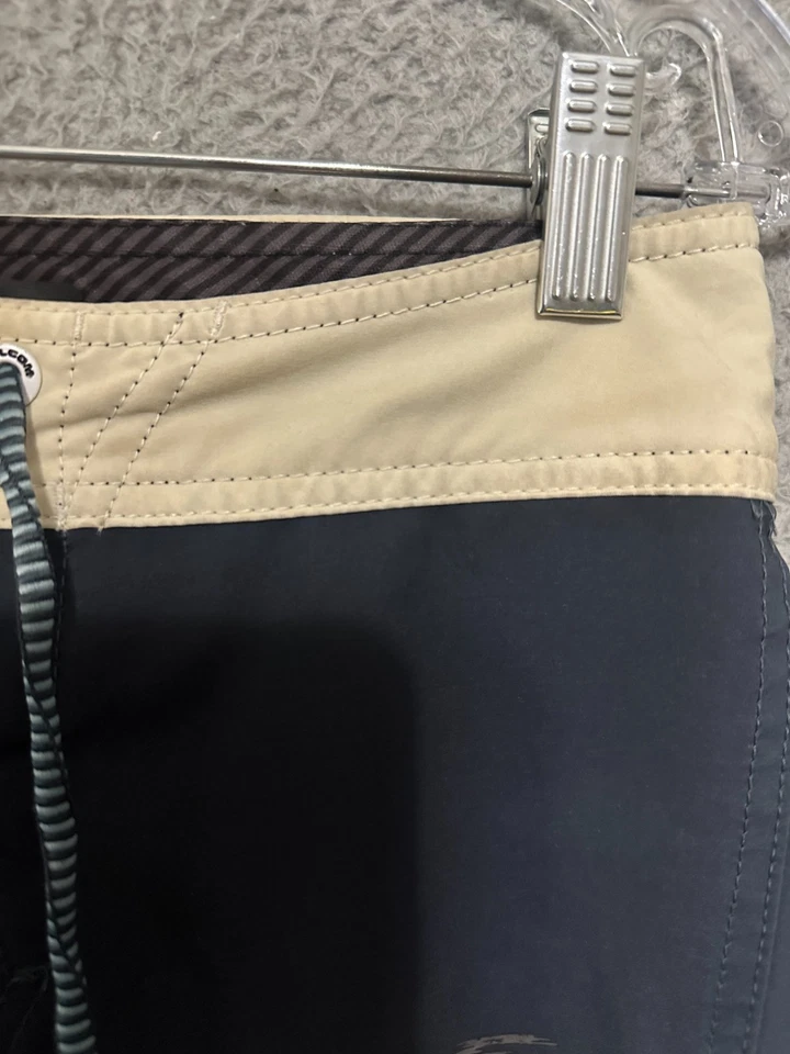 Volcom Boys Boardshorts Size 27 Mod Tech Swim Trunks Drawstring Youth - Image 2 of 4