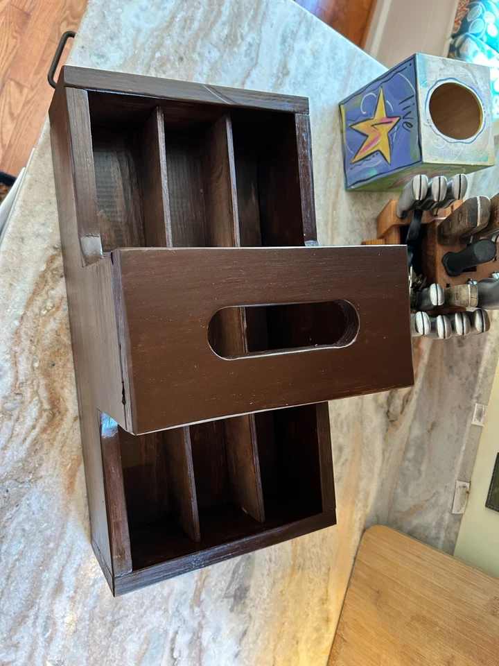 Wooden Rug Hooking Cutting Stand Caddy - Image 3 of 4