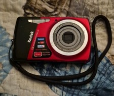 Kodak EasyShare M530 12 MP Digital Camera Red  Black 3x Optical Zoom