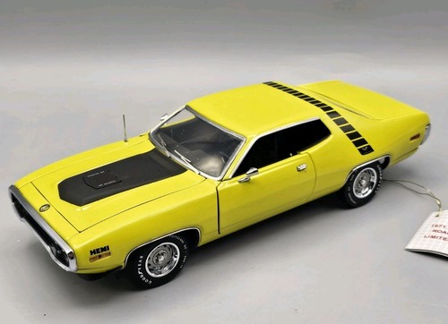 Franklin Mint 1971 Plymouth Roadrunner HEMI 1:24 Diecast w/COA - NEW - Picture 3 of 14