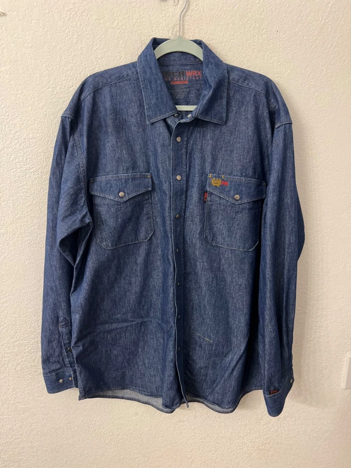 Camisa Cinch WRX resistente al fuego HRC 2 para hombre denim con botones talla grande Foto 2 de 4