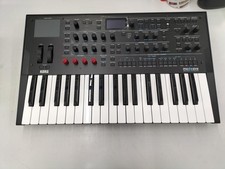 Korg modwave 37-Key Wavetable Synthesizer from Japan