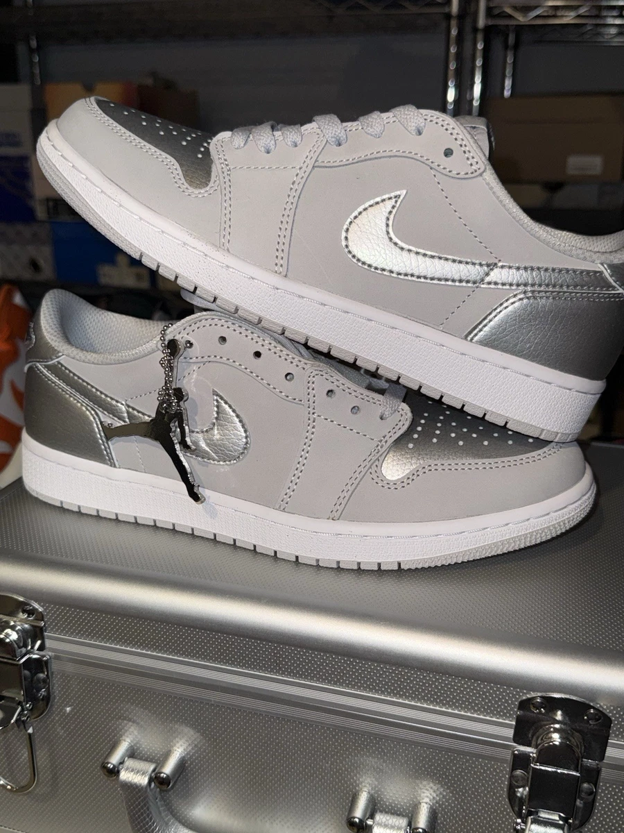Preços baixos em Jordan 1 Retro OG Briefcase Special Box Low
