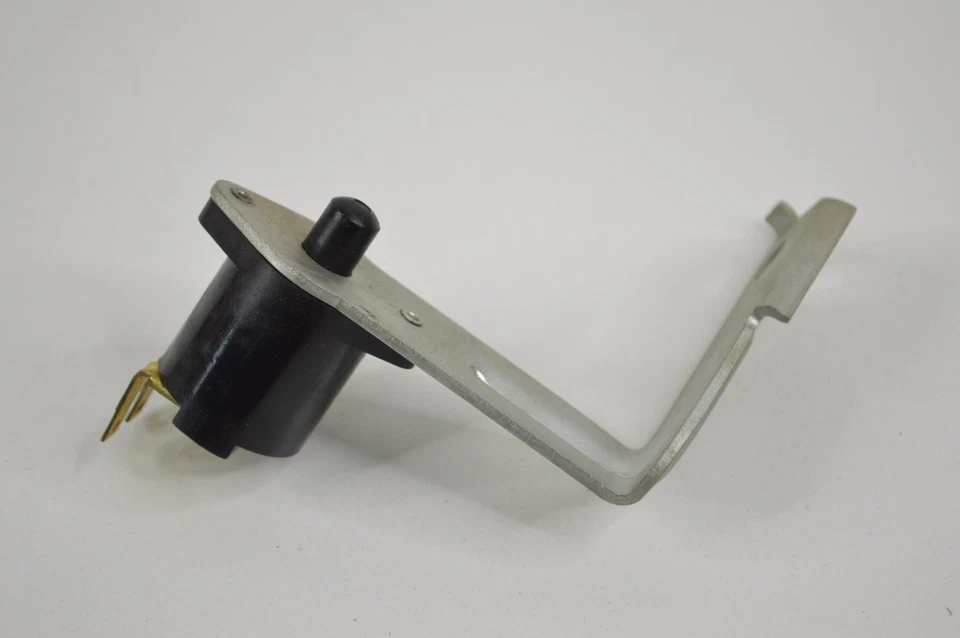 1961 1962 年 Oldsmobile 动力制动灯开关 1993571 动态超级 88 Starfire — 第 4/4 张图片