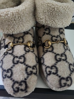 Gucci shearling boots 7, Tan Brown, Never worn, Ugg, Flip up or Down