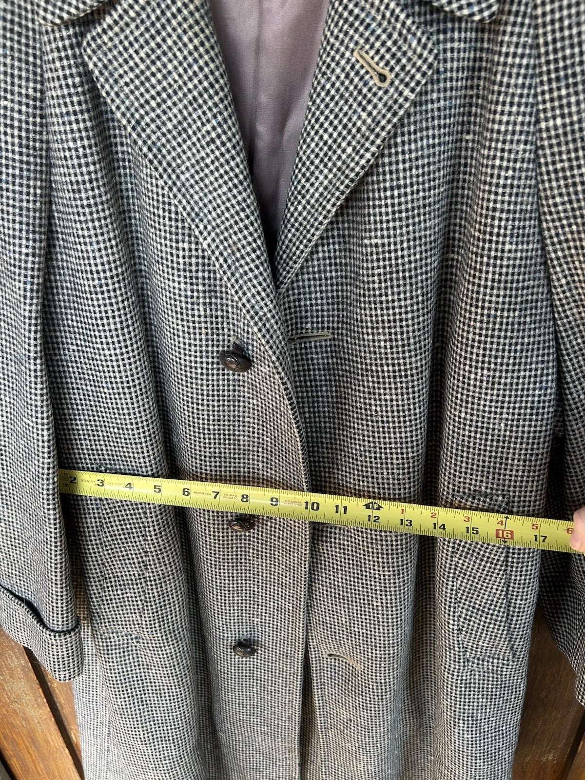 Vintage 50s 60s Tweed Overcoat Men’s Medium 38-40 Houndstooth Wool Topcoat - product detail image 7