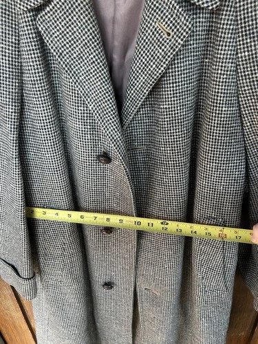 Vintage 50s 60s Tweed Overcoat Men’s Medium 38-40 Houndstooth Wool Topcoat image 7