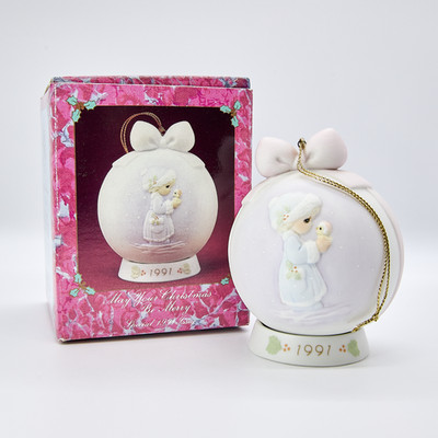 Precious Moments 1991 Christmas Ornament 'May Your Christmas Be Merry' #526940