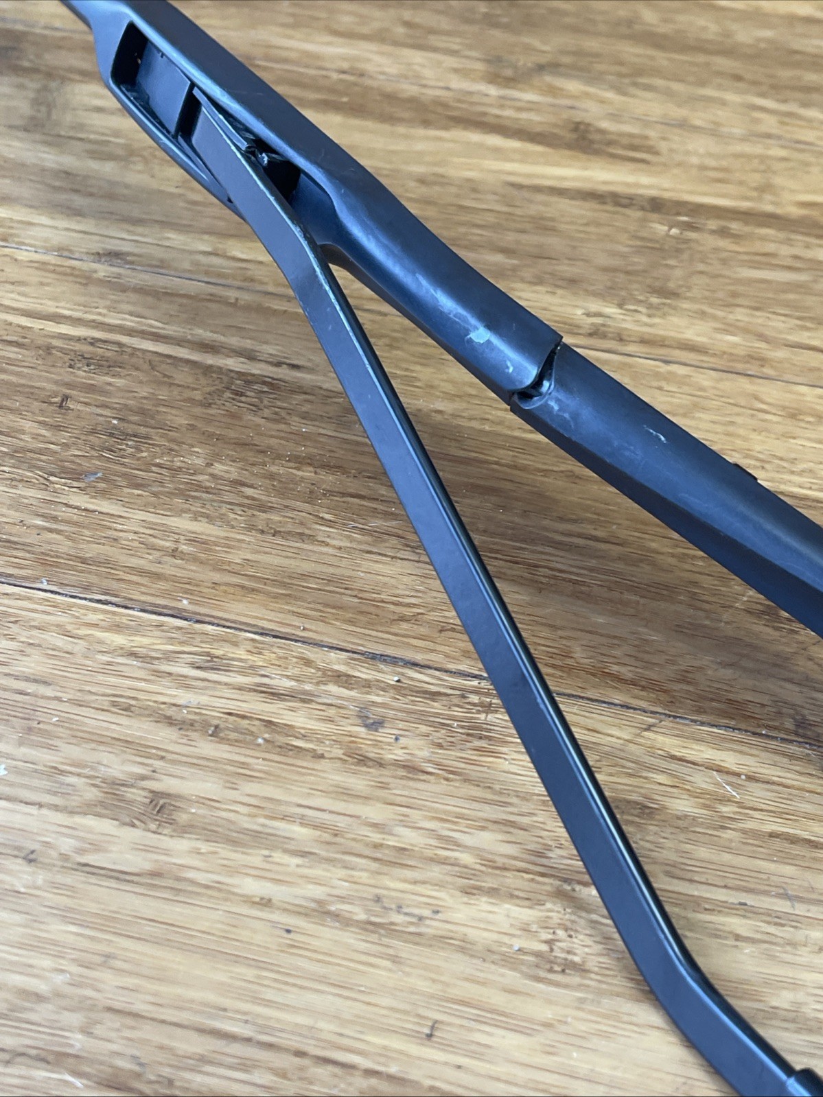 2017-2024 Ferrari Portofino Right Windshield Wiper Arm W/ Blade 80840900 OEM