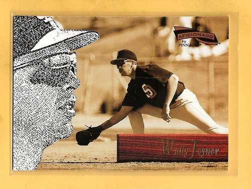 WALLY JOYNER - 1996 Pinnacle Aficionado - #4 - Royals - Comb. Shipping