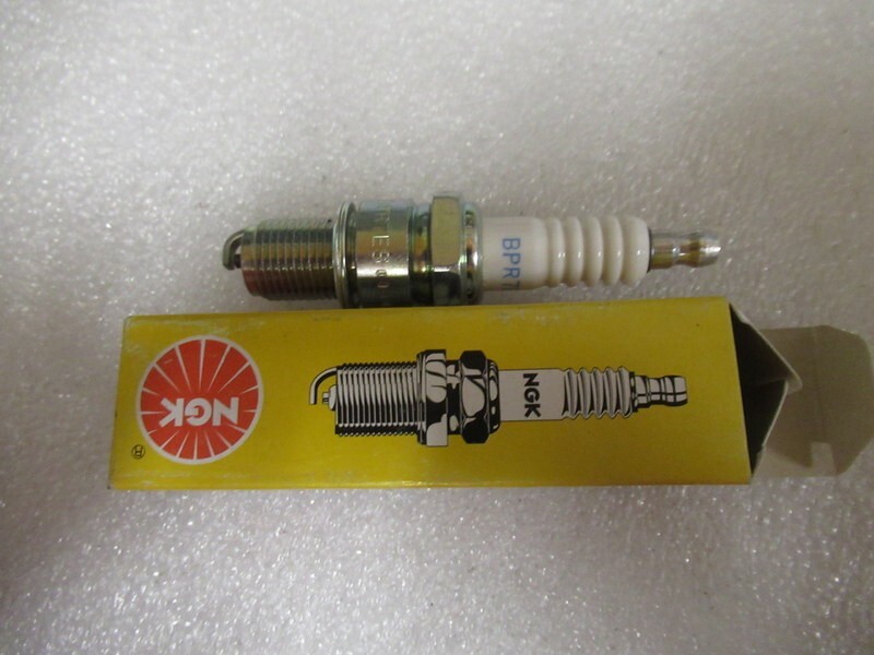 SP8 Genuine NGK BPR7ES Spark Plug, 2023 OEM New Factory Boat Parts