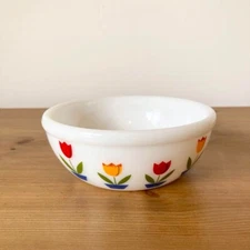 Fire King 15oz Bowl Tulip Printed Milk Glass Restaurant Ware Made in Japan New