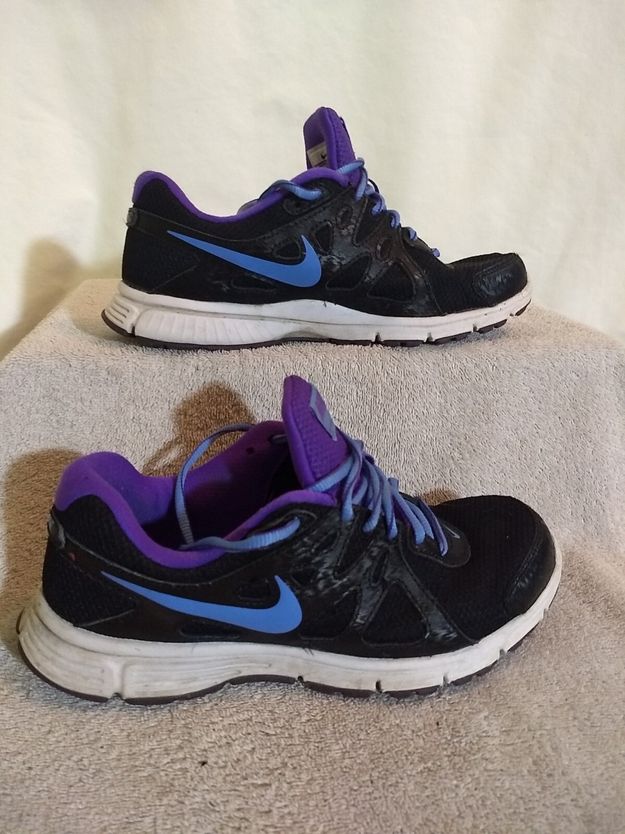 ladies nike revolution trainers