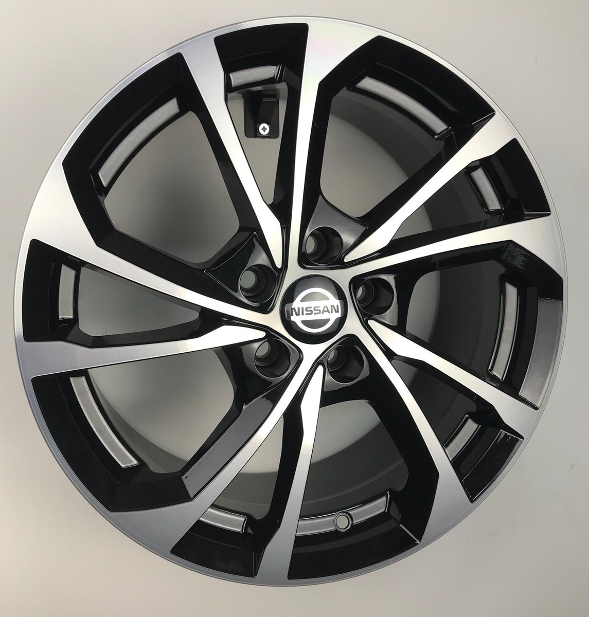 4 Alloy Wheels Compatible for Nissan Juke Qashqai X-Trail Leaf 17