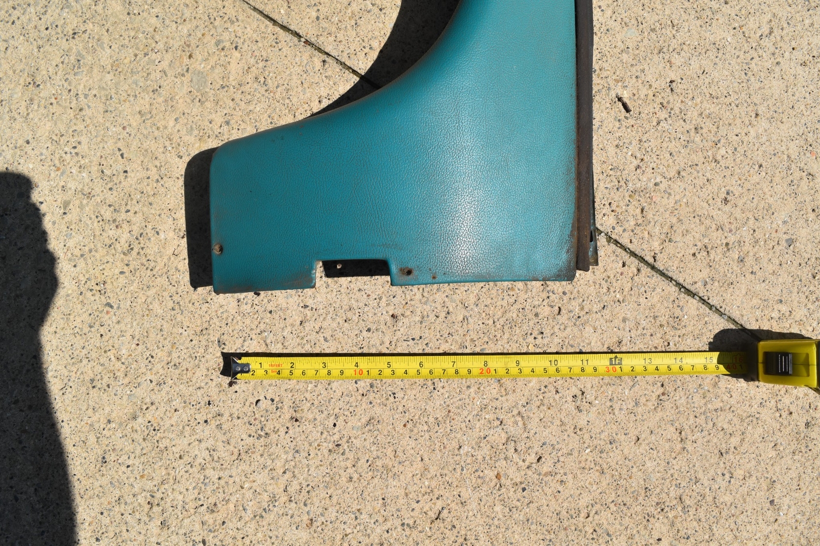 1958 1959 1960 FORD THUNDERBIRD REAR SEAT PACKAGE TRAY PANEL EMBLEM 58