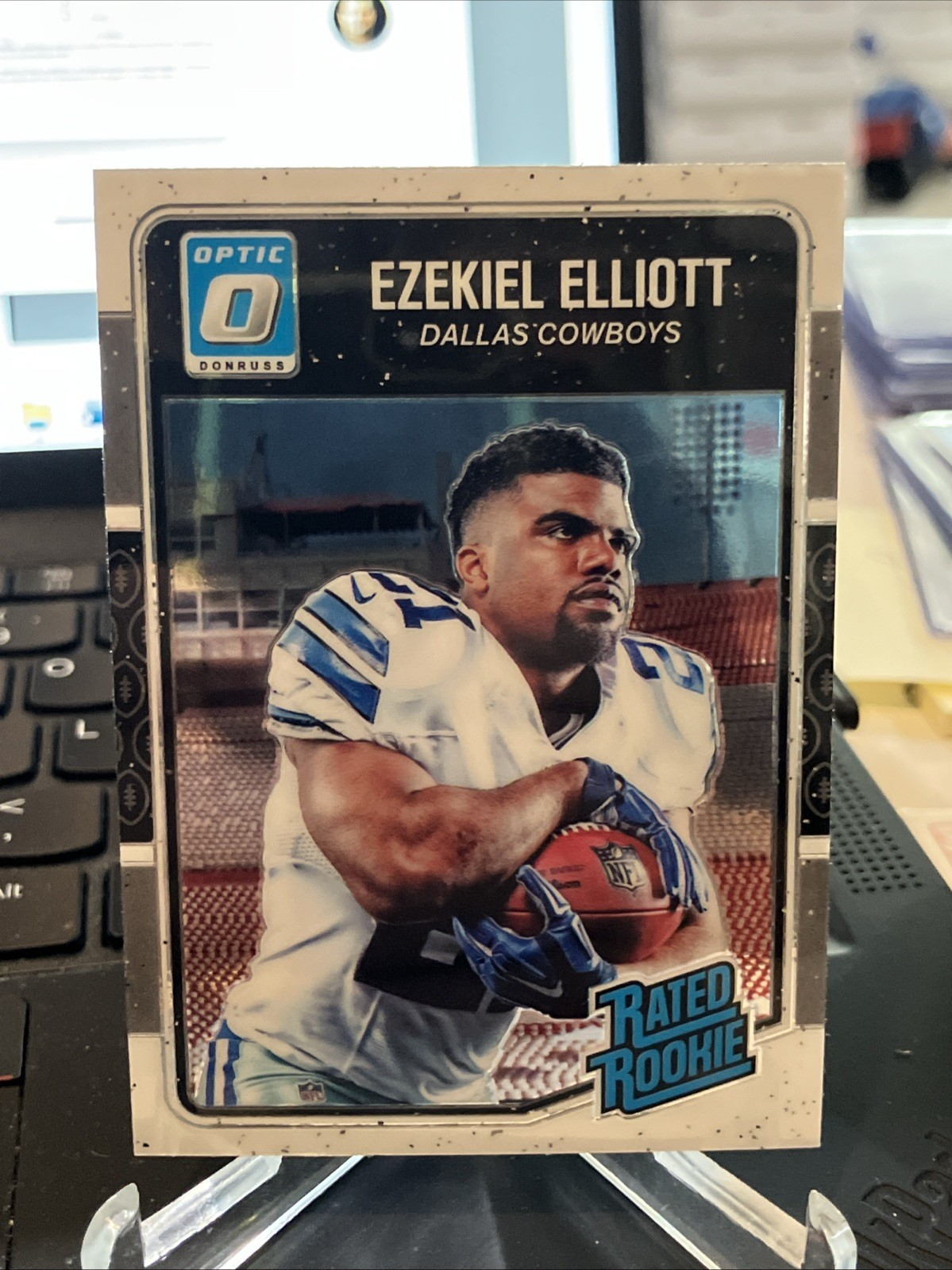 2016 Donruss Optic - Rated Rookie Ezekiel Elliott #168 (RC)