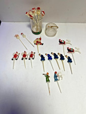 Lot of 25 Plastic Christmas Cake Toppers Cupcake Santa Snowman Vintage 1950's