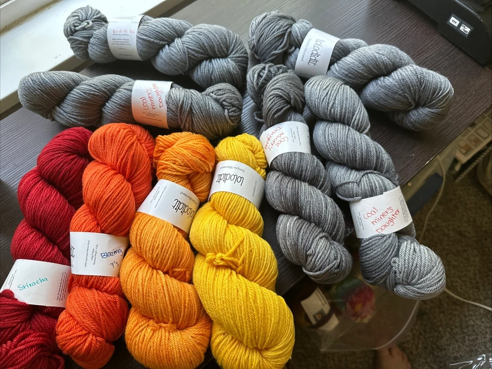 Lolodidit Simple Worsted 100% SW Merino Lot Of 10 Skeins - Image 2 of 4