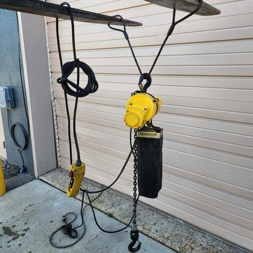 OZ Electric 1/2 Ton Chain Hoist OZ1000EC 20 Foot Lift 20FPM 115V 1000lbs