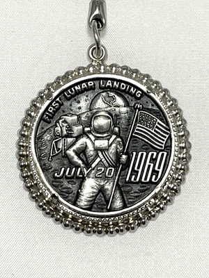Apollo 11 First Lunar Landing NASA July 20 1969 Keychain Medallion