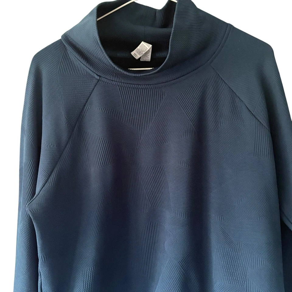 Top RBX para mujer ropa deportiva azul turquesa manga larga cuello falso talla grande usado en excelente estado Foto 2 de 4