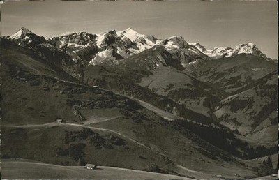 Adelboden Frutigen BE Hahnenmoos Pass Mittaghorn Wildhorn Spitzhorn Berner Alpen