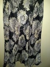 Talbots Women's Black w/ Floral Design Knee Length Skirt Size 8P fully line