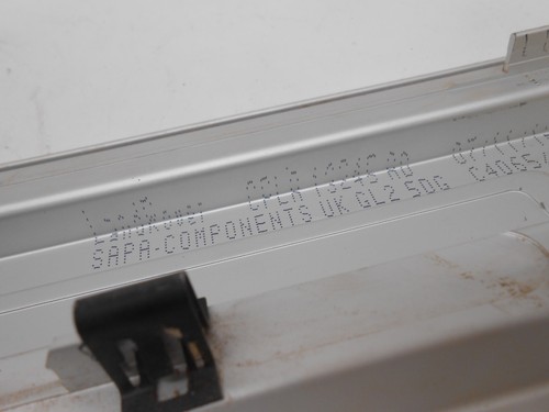 Placa de desgaste de puerta trasera izquierda Range Rover OEM CPLA13245AD GA0056 - Imagen 5 de 6