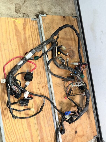 08-16 YAMAHA YZF R6 MAIN ENGINE WIRING HARNESS MOTOR WIRE LOOM CUTS - Picture 2 of 10