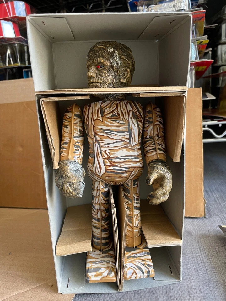 Universal Monsters THE MUMMY Tin Windup & Digital Watch 2-Piece Lot MIB - Image 2 of 4