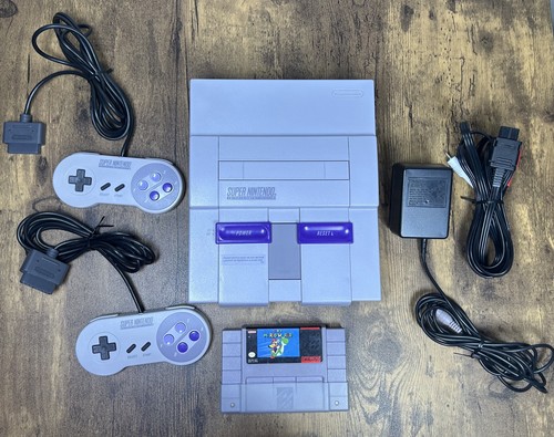 Nintendo SNES Gray Console SNS-001 W/ Super Mario World And 2 ...
