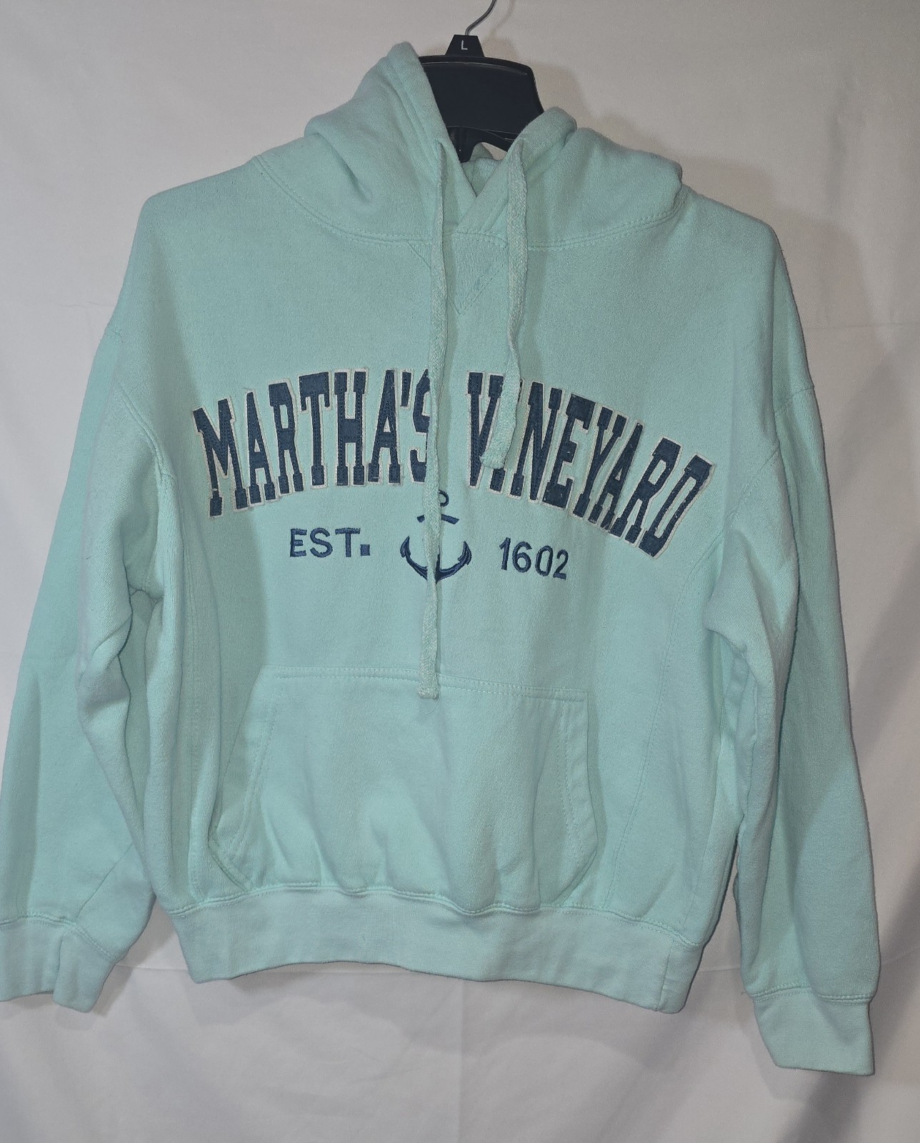 Authentic Martha's Vineyard Sweatshirt Women's Size M Light Blue RN 115299