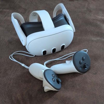 Meta Meta Quest 3 Standalone VR-Headset 512GB Weiß 120Hz mit 2 Controllern