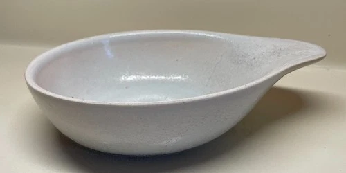 BAUER POTTERY~Scarce MARY WRIGHT "COUNTRY GARDENS" White CEREAL BOWL~ Lug Handle