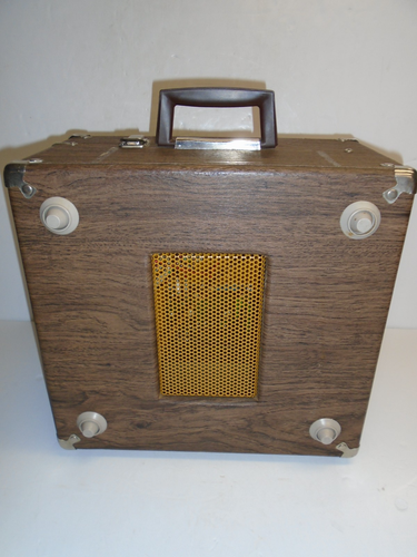 Vintage "NEWCOMB EDT-28" PORTABLE RECORD PLAYER - TREMENDOUS SOUND! - VERY CLEAN - Picture 23 of 24
