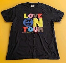 Harry Styles Love on Tour 2022 Music Medium Black Short Sleeve T-Shirt   