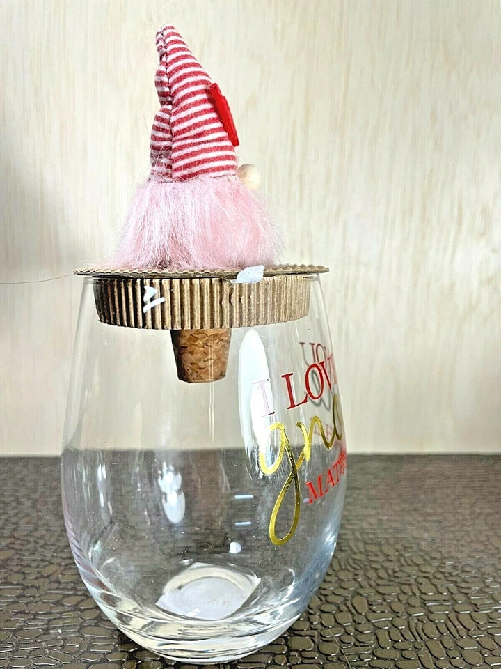 Copo de vinho gnomo rosa novo na caixa, por Mud Pie * - Imagem 3 de 4