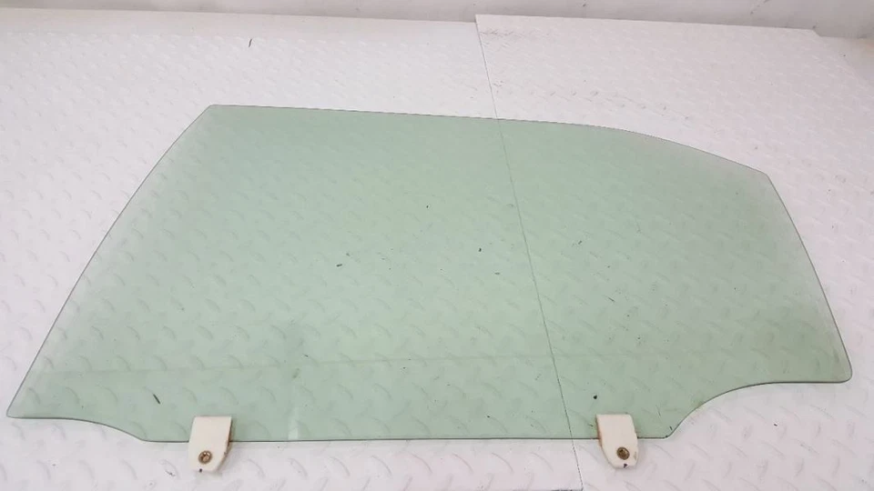 Cristal ventana conductor trasero honda accord 98-02 Foto 4 de 4