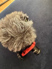 Micro Rode VideoMicro compact on-camera microphone avec Rycote