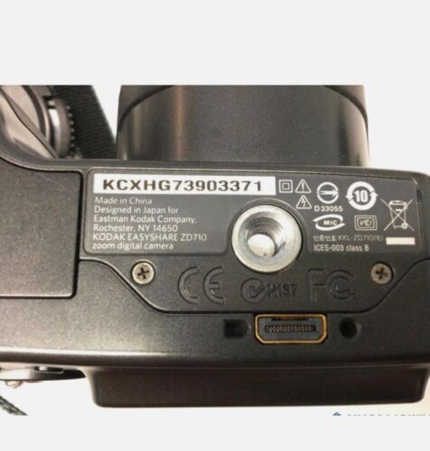 Kodak EasyShare ZD710 7.1MP Digital Camera - Black with Cords and Camera Case - Picture 8 of 10