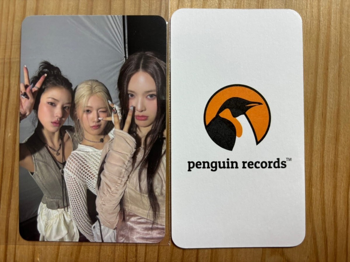 IZNA - THE 1ST MINI ALBUM N/a APPLEMUSIC POB PHOTO CARD POLAROID