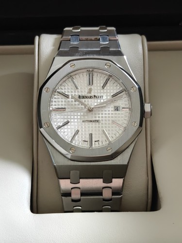 Audemars Piguet Royal Oak 15400ST White Dial 41mm Box Papers 