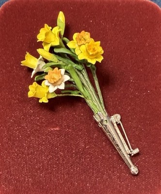 Vintage Daffodil Flower Brooch Pin Bouquet Stems Yellow Silver Tone Fabric Metal
