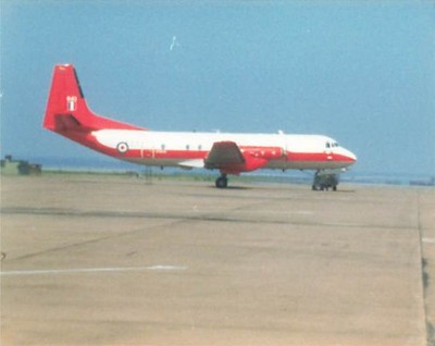 Foto Hawker Siddeley Andover Militärflugzeug ca. 10 x 13cm - 9d6286c