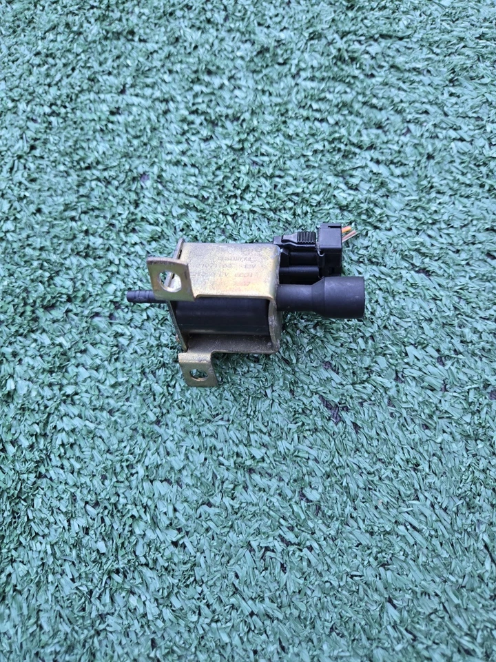 Electroválvula de vacío 90-93 Mercedes R129 300SL 500SL cambio sobre EGR fabricante de equipos originales Foto 4 de 4