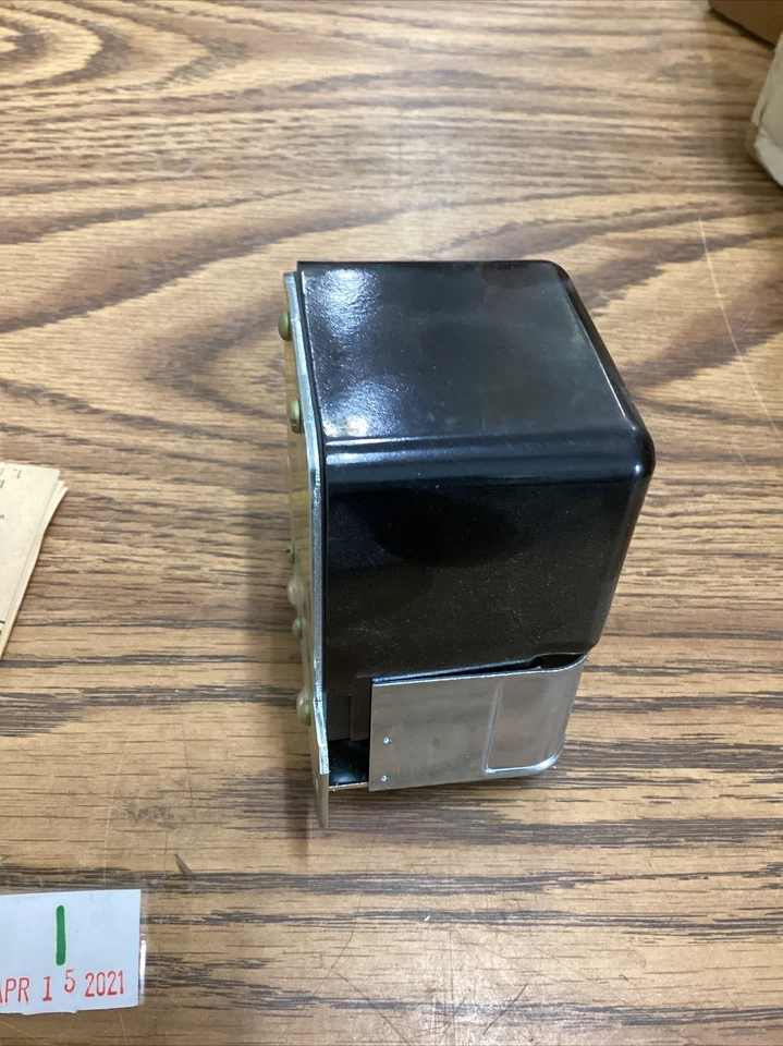 Penn Baso L61LL-01 SAFETY SWITCH NOS (#3) - Image 4 of 4